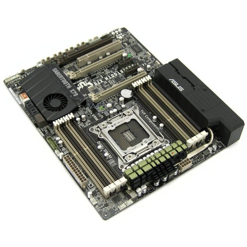 101766-3-placa_me_lga2011_asus_sabertooth_x79_box-5