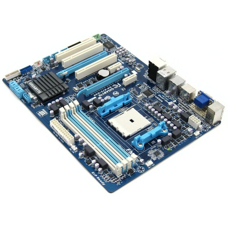100317-3-placa_me_fm1_gigabyte_ga_a75_d3h_rev_10_box-5