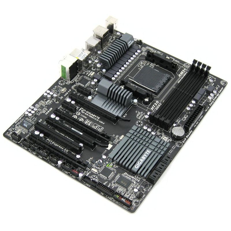 100315-1-placa_me_am3_gigabyte_ga_990fxa_ud3_rev_11_box-5