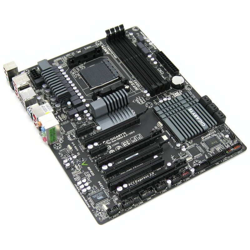 100315-2-placa_me_am3_gigabyte_ga_990fxa_ud3_rev_11_box-5