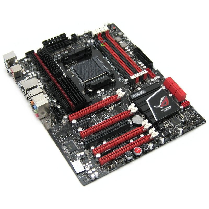 100309-2-placa_me_am3_asus_crosshair_v_formula_box-5