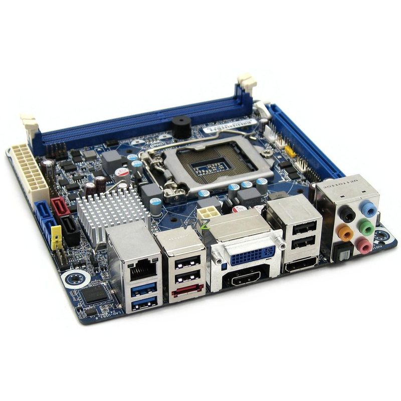99807-3-placa_me_s1155_intel_media_series_dh67cfb3_box-5