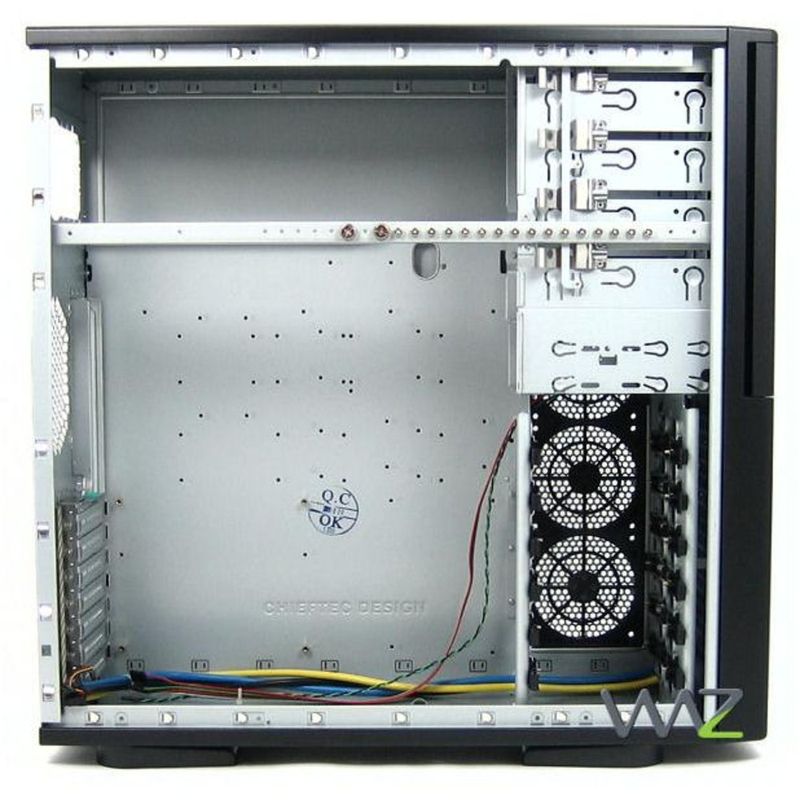 94718-8-gabinete_chieftec_mesh_series_preto_prata_lcx_01b_b_sl_box-5