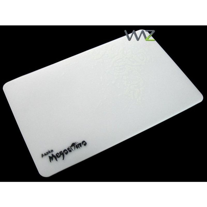 97376-1-mouse_pad_razer_megasoma_branco_rz02_00310100_r3m1_box-5
