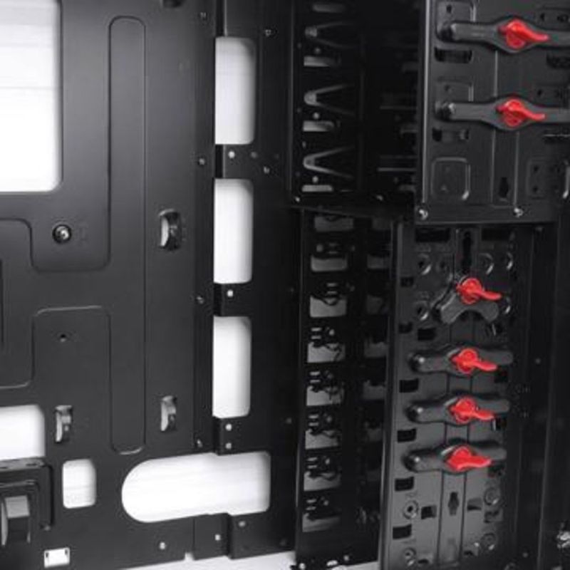 103747-8-gabinete_thermaltake_commander_ms_i_snow_edition_branco_vn40006w2n-5