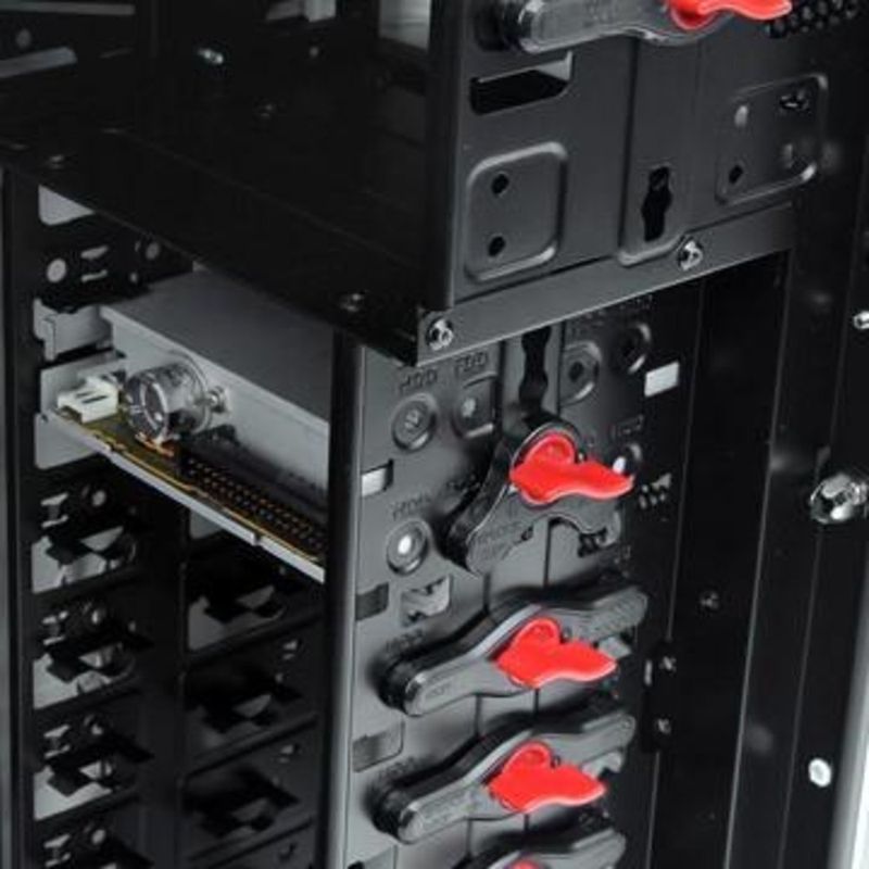 103747-9-gabinete_thermaltake_commander_ms_i_snow_edition_branco_vn40006w2n-5
