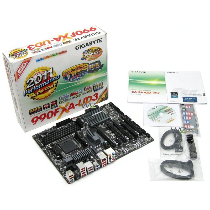 100315-5-placa_me_am3_gigabyte_ga_990fxa_ud3_rev_11_box-5
