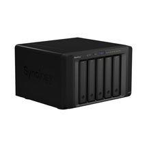 NAS - SATA > Ethernet - Synology Diskstation 5 baias DS1515+ 5300 15TB (c/ 5 HDs de 3TB)