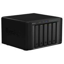 NAS - SATA > Ethernet - Synology Diskstation 5 baias DS1515+ (sem discos)