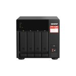 131003-2-NAS-QNAP-4-baias-TS-473A-SW5T-US-AMD-Ryzen-V1500B-8GB-DDR4-2x-M2-nVME-2x-2-5GbE-LAN-2x-PCIe-x4-slot-IR-sem-discos-131003.jpg